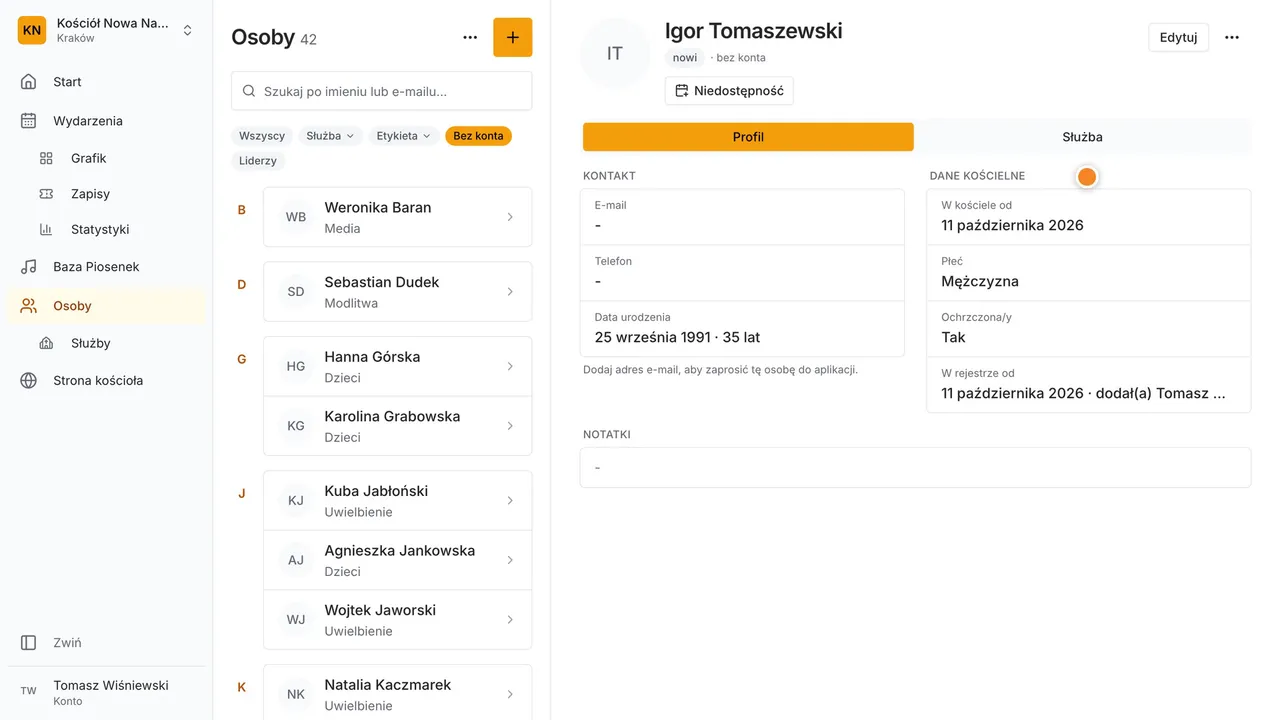 Krok 3: Kliknij osobę: kontakt, dane kościelne i notatki w jednym miejscu.