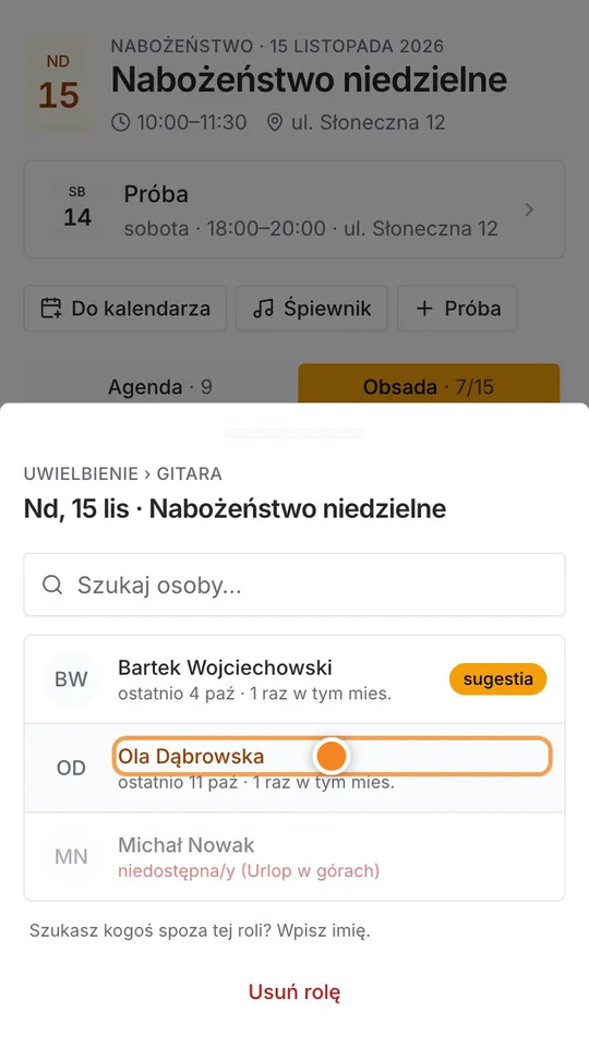 Krok 4: Kto jest niedostępny, ten jest na czerwono. Wybierz osobę.